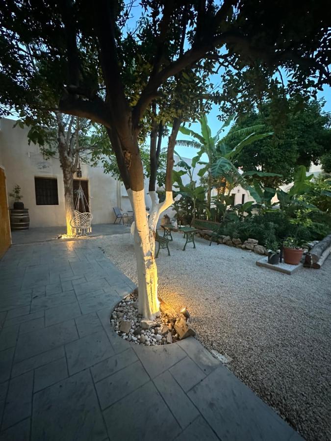 Sala Historical Luxury Suites Rhodes City Exterior foto