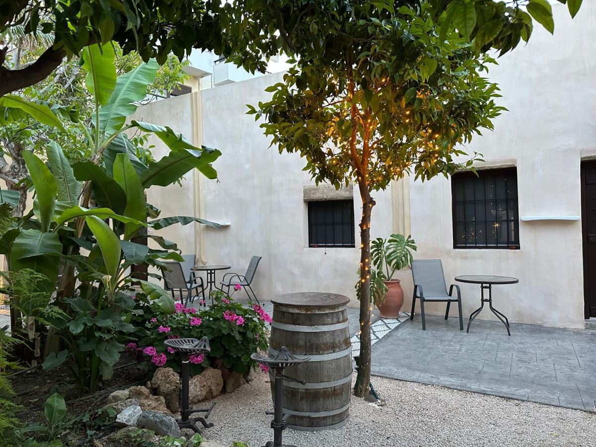Sala Historical Luxury Suites Rhodes City Exterior foto